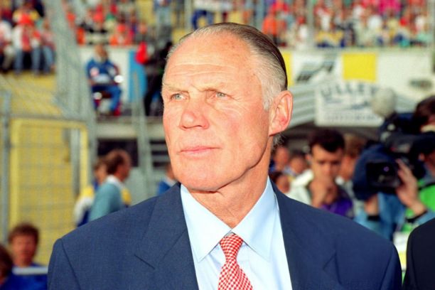 greatest football managers of all time