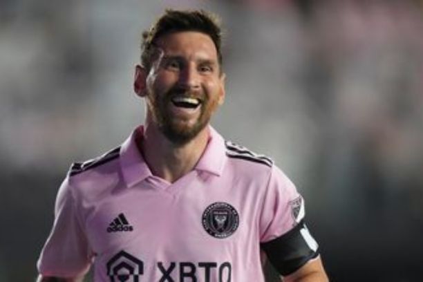 highest goal scorers in football history