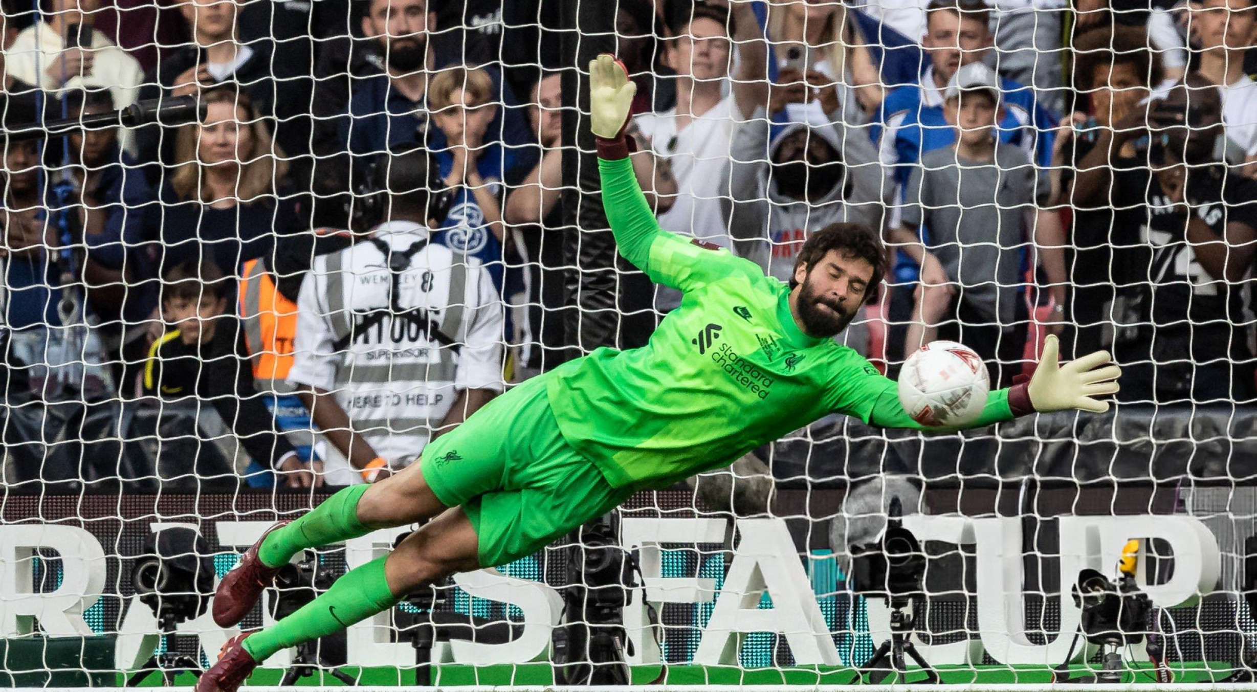 best goalkeeper in the premier league
